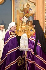 Metropolitan Constantine presents Archpastoral staff to Bishop Daniel. Parma, OH. 10 May, 2018